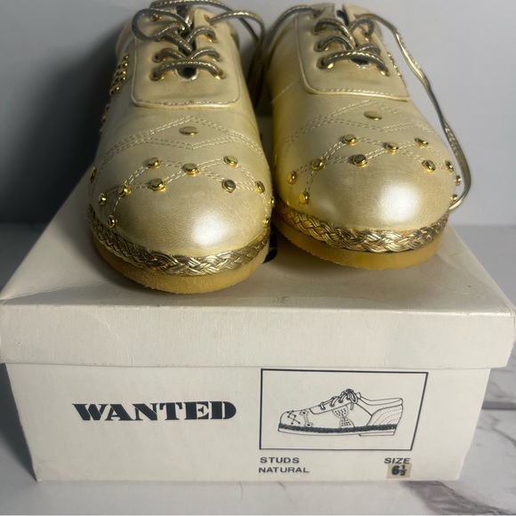 Wanted Designer Studded Women's Gold Shoes- sz. 6.5 New - Picture 7 of 10